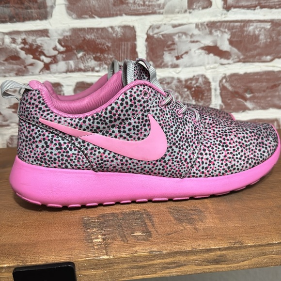 Nike Roshe Run Polka Dot Print Women’s Sz 6.5 - Picture 4 of 9